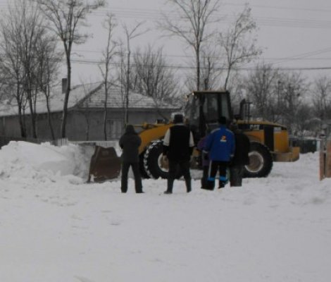 Ponta, despre avertizările meteo: Se lucrează 24 de ore; voi supraveghea ca toate instituţiile să îşi facă datoria